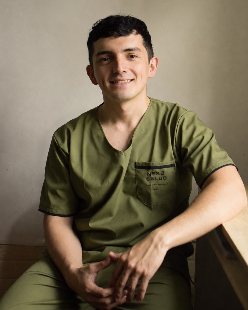 Klgo. Lucas Montanar sonriendo, kinesiólogo MP 968 en Resistencia, Chaco